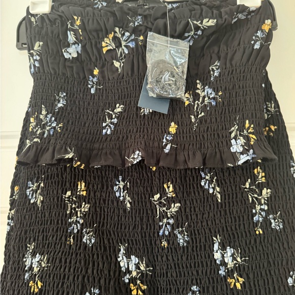 Abercrombie and Fitch Two-Piece Floral Set with Tube Crop Top and Skirt Size XS - Picture 1 of 9